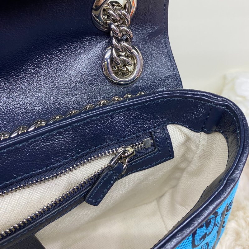 Gucci GG Marmont Matelassé 滿版銀扣側背包-7