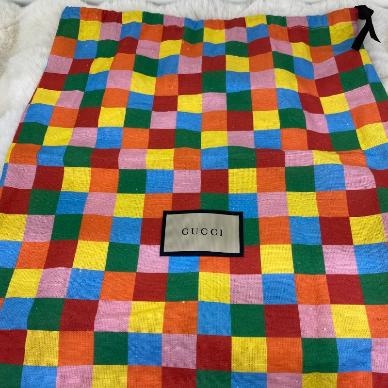 Gucci GG Marmont Matelassé 滿版銀扣側背包-14