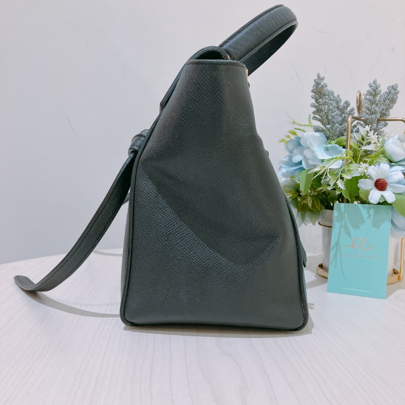 TK1920	Celine 賽琳鯰魚包 黑金  手提斜孭包 Black xGHW Micro Belt Bag-4