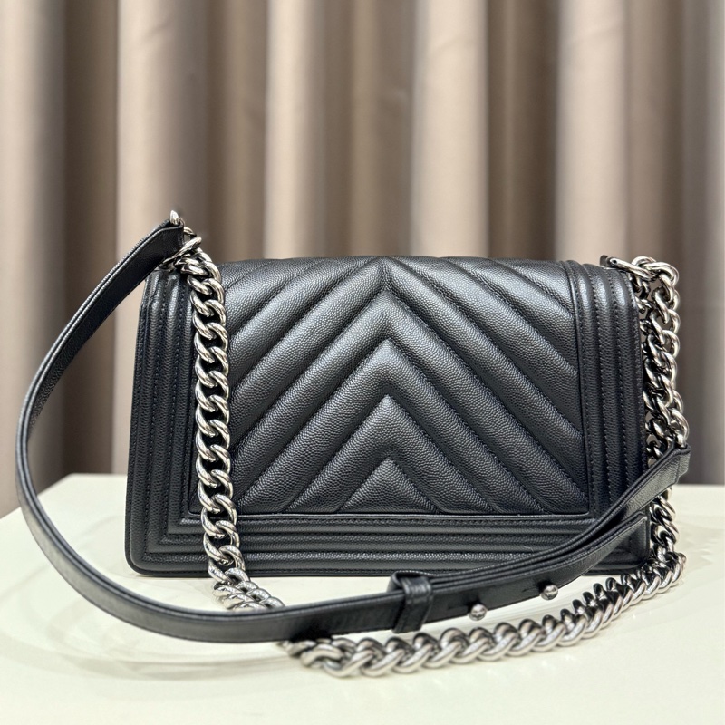 Chanel香奈兒 黑銀荔枝牛山型紋boy25-2