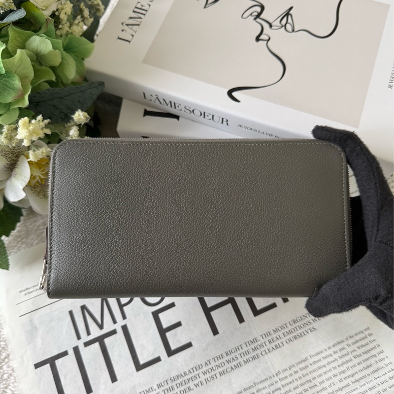 Collars de Chiens 圖案絲巾小牛皮ㄇ形拉鍊長夾(灰色)-1