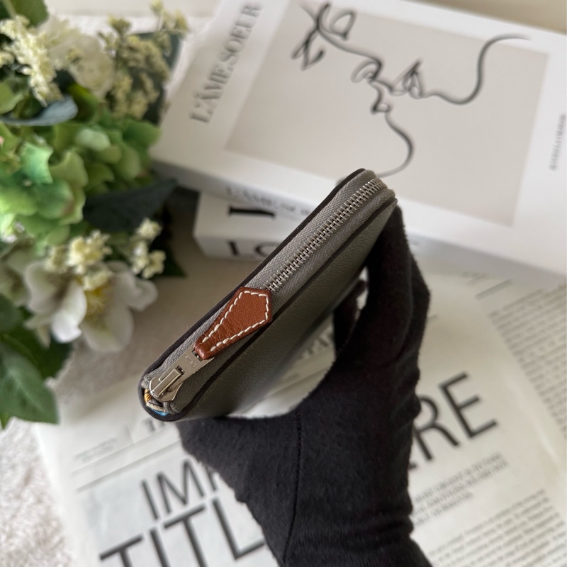 Collars de Chiens 圖案絲巾小牛皮ㄇ形拉鍊長夾(灰色)-2