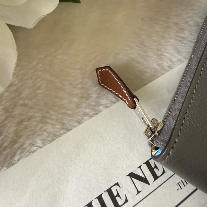 Collars de Chiens 圖案絲巾小牛皮ㄇ形拉鍊長夾(灰色)-8