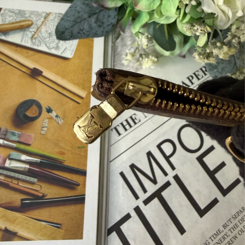 Monogram 塗層帆布拉鍊鑰匙包/零錢包 M62650-8