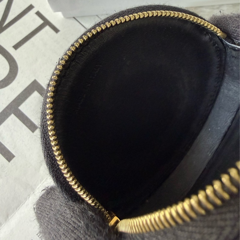 Triomphe 塗層帆布拉鍊圓形零錢包(黝黑色)-8