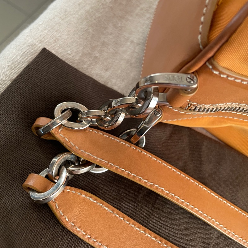 TOD’s帆布包/鏈帶包/肩背包/側背包/自➕長帶斜背/ 🌠正品🌠少用🌠背法多樣/很輕-50