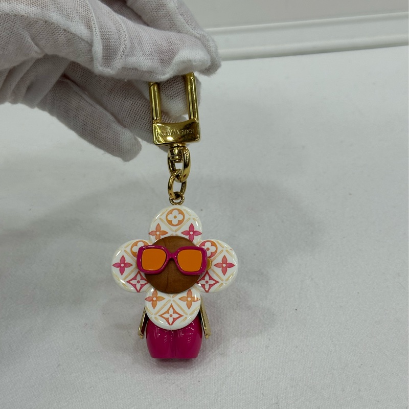 LV路易威登 夏日薇薇安 太陽花娃娃鑰匙圈 掛件-1