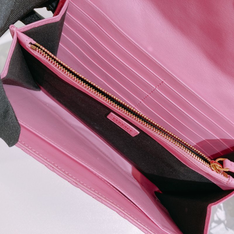 TW4688 Versace 范思哲翻蓋式鍊帶包包Quilted Clutch Chain Bag Leather Pink-15
