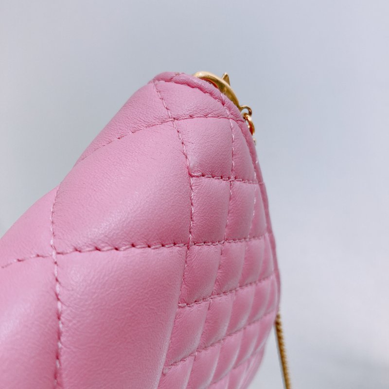 TW4688 Versace 范思哲翻蓋式鍊帶包包Quilted Clutch Chain Bag Leather Pink-25