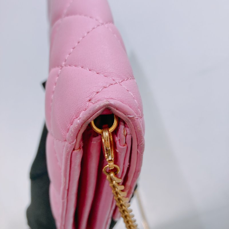 TW4688 Versace 范思哲翻蓋式鍊帶包包Quilted Clutch Chain Bag Leather Pink-28