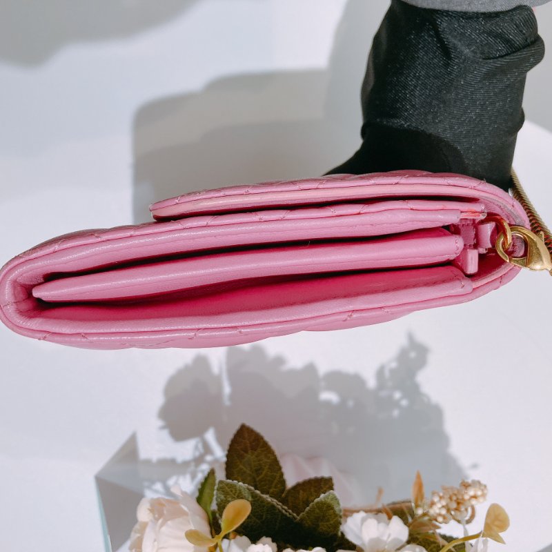 TW4688 Versace 范思哲翻蓋式鍊帶包包Quilted Clutch Chain Bag Leather Pink-31