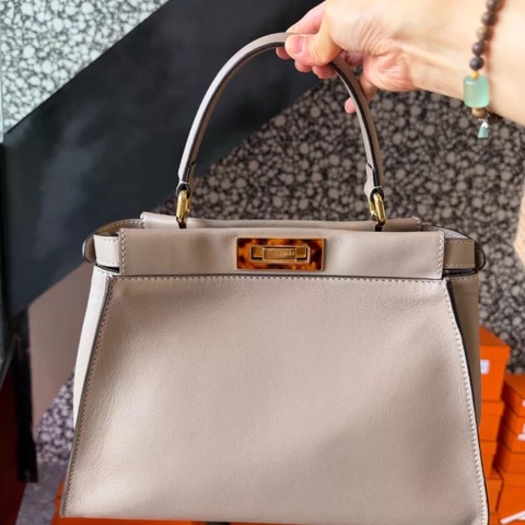 Fendi 中號peekaboo 大象灰