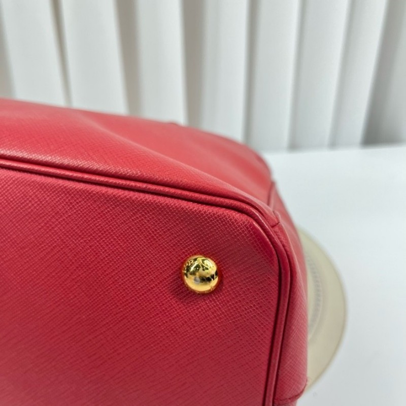 PRADA普拉達 十字紋全皮殺手包 雙拉鏈 容量大 日常通勤出行必備-8