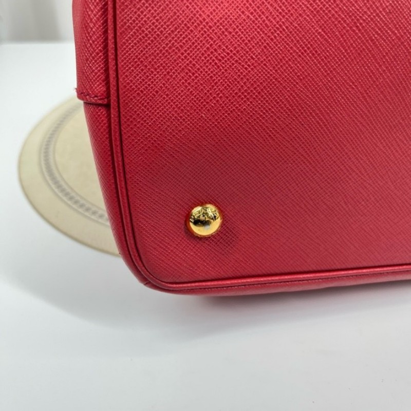 PRADA普拉達 十字紋全皮殺手包 雙拉鏈 容量大 日常通勤出行必備-11