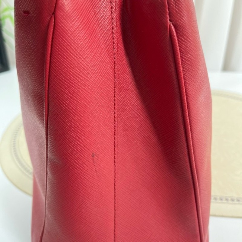 PRADA普拉達 十字紋全皮殺手包 雙拉鏈 容量大 日常通勤出行必備-15