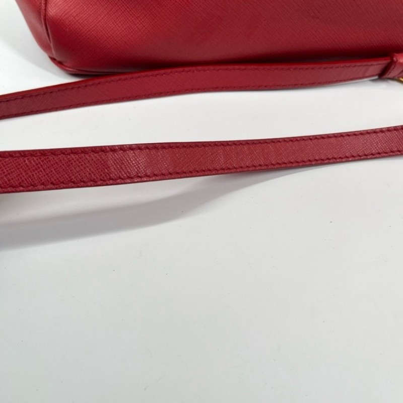 PRADA普拉達 十字紋全皮殺手包 雙拉鏈 容量大 日常通勤出行必備-21