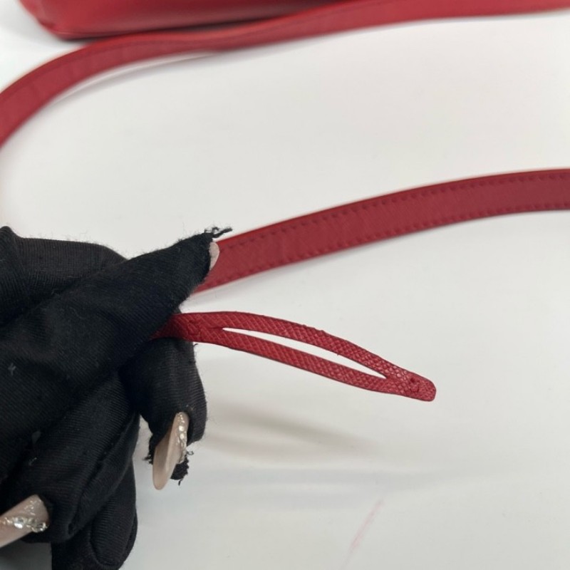 PRADA普拉達 十字紋全皮殺手包 雙拉鏈 容量大 日常通勤出行必備-23