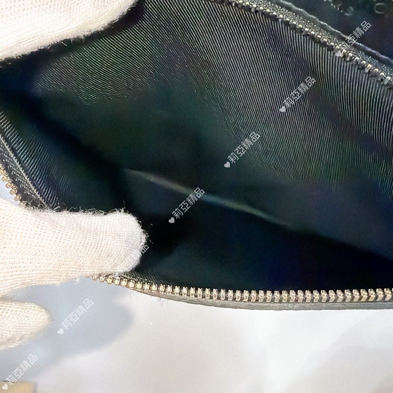 莉亞精品♡ Lv 黑棋盤格郵差包 二手美包-17