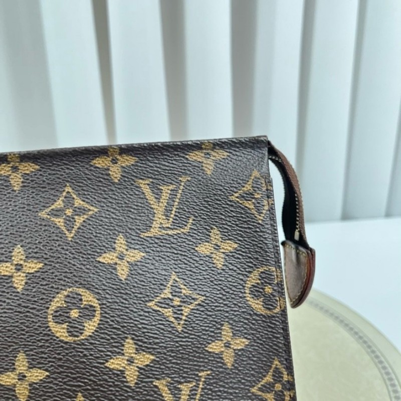 zzz LV路易威登 Poche Toilette 經典老花 塗層帆布洗漱包 男女同款 休閒百搭-13