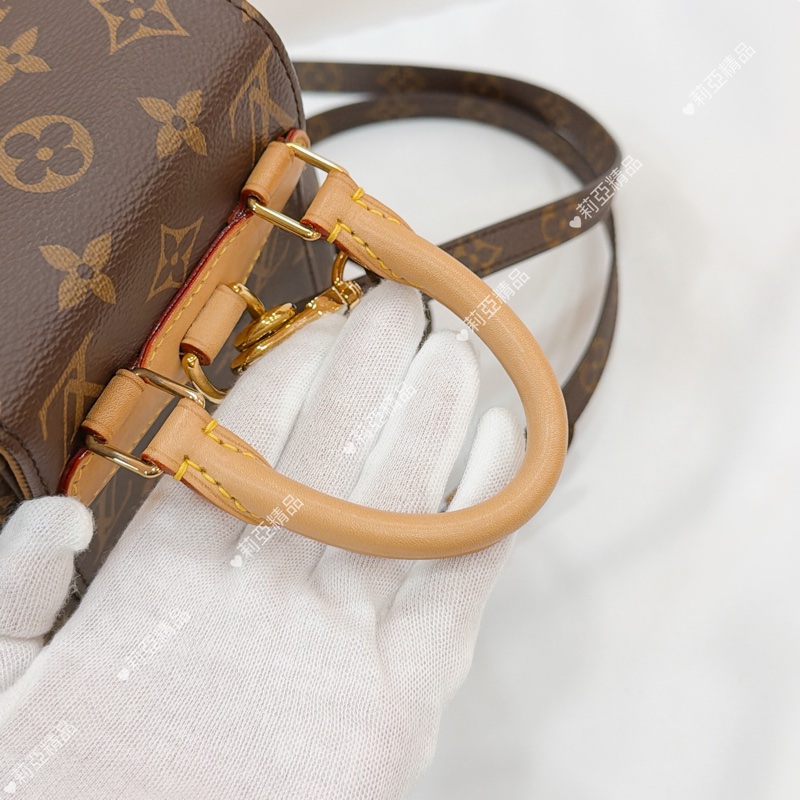 莉亞精品♡ LV Montsouris後背包 二手美包-16