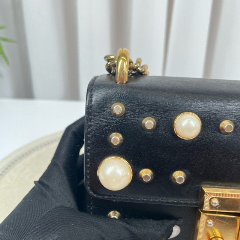 GUCCI古馳 月光寶盒珍珠鉚釘黑色 非常特別的一款 內裏整潔 容量可觀 適合日常通勤使用-12