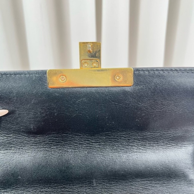 GUCCI古馳 月光寶盒珍珠鉚釘黑色 非常特別的一款 內裏整潔 容量可觀 適合日常通勤使用-23