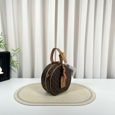 LV路易威登 Petite Boite Chapeau 硬圓餅手提單肩斜挎包 時尚達人必備