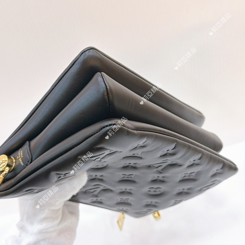 莉亞精品♡ Lv Coussin BB 黑金 二手美包-10