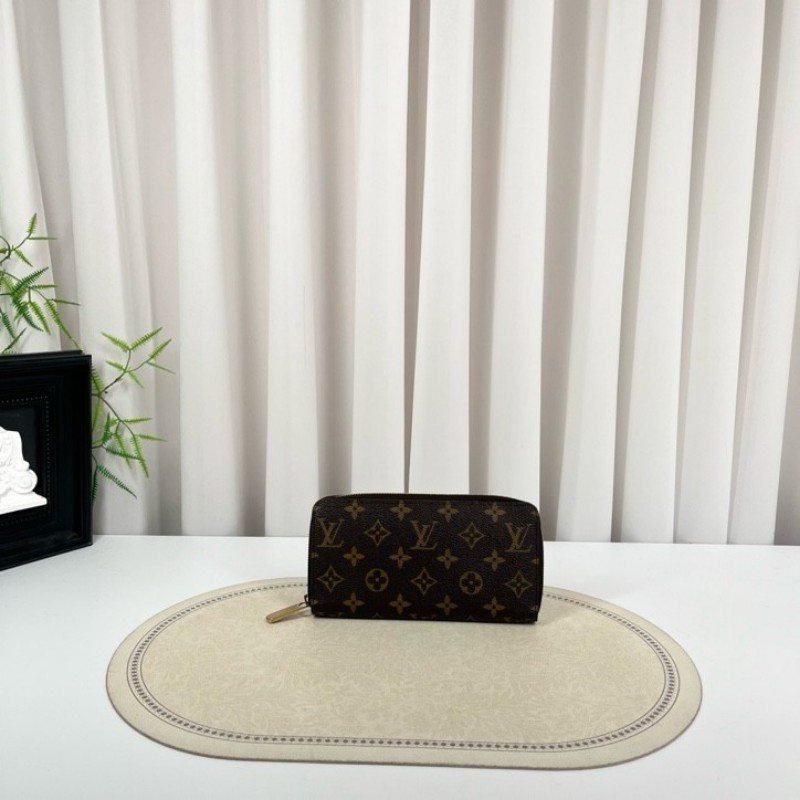 LV路易威登 長款老花拉鍊錢包 棕色內裡 內裡整潔 卡位多 容量大-6