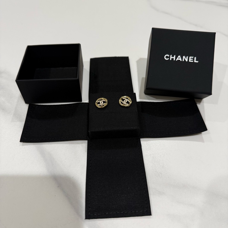 CHANEL 香奈兒25K 圓形鏤空雙C耳環-5