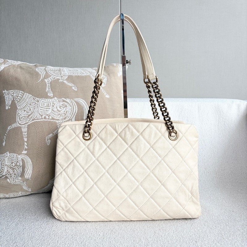 Chanel 菱格紋托特包 奶白色 金扣 牛皮-1