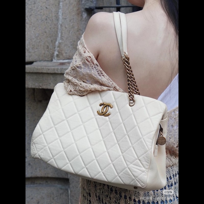 Chanel 菱格紋托特包 奶白色 金扣 牛皮-7