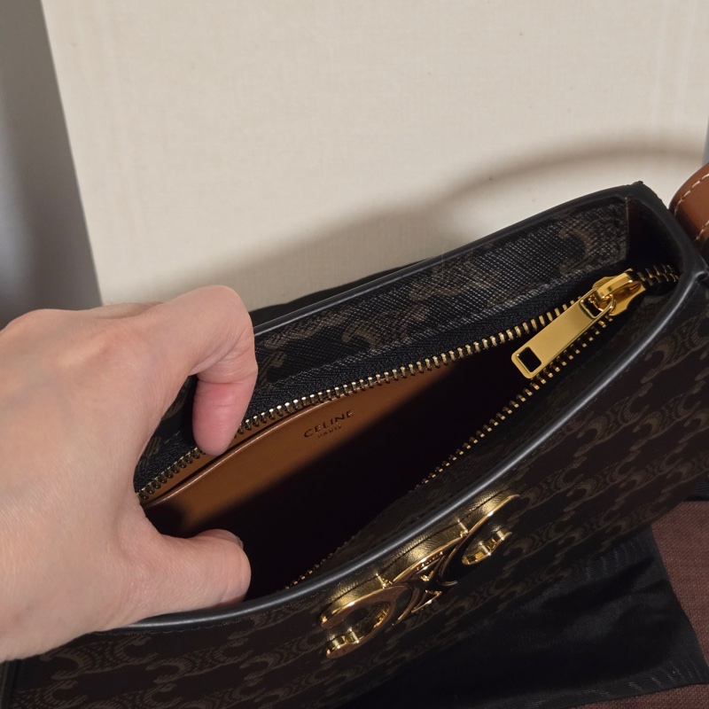 CELINE Tilly 老花凱旋門標誌肩背包-附防塵袋-3