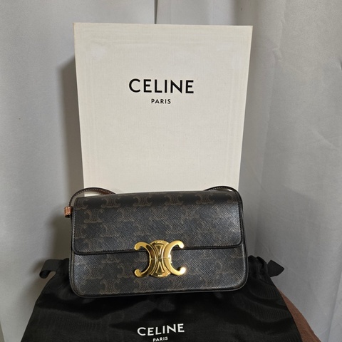 CELINE TRIOMPHE 經典凱旋門標誌肩揹包