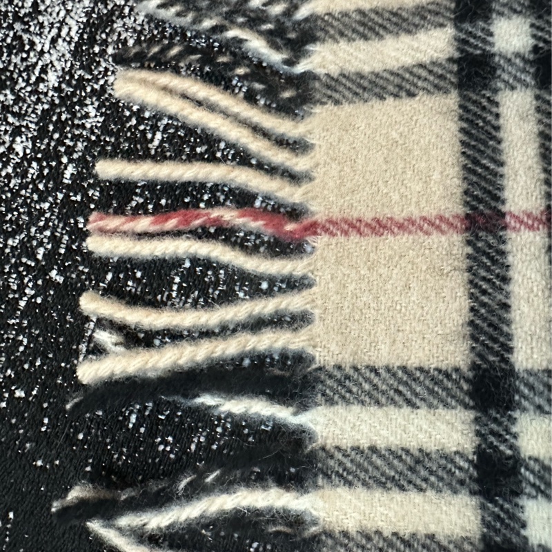 Burberry 格紋披巾-16