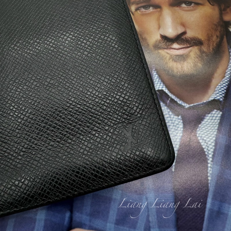LOUIS VUITTON LV 經典 Taiga 皮革薄型長夾-4