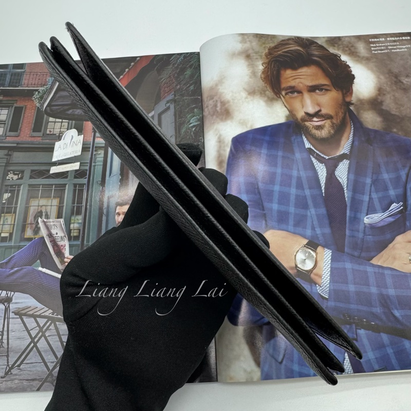 LOUIS VUITTON LV 經典 Taiga 皮革薄型長夾-14