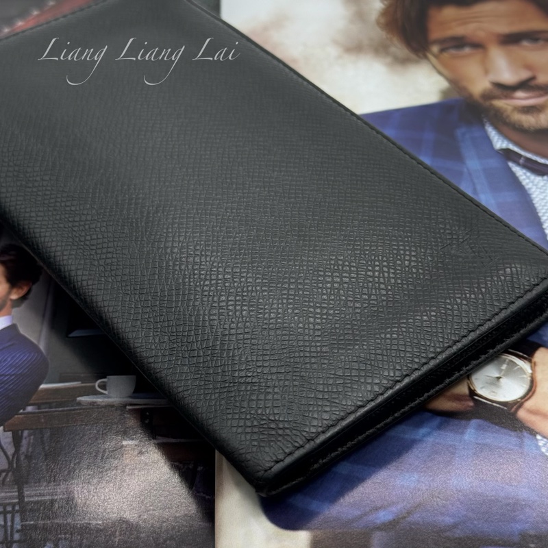 LOUIS VUITTON LV 經典 Taiga 皮革薄型長夾-24