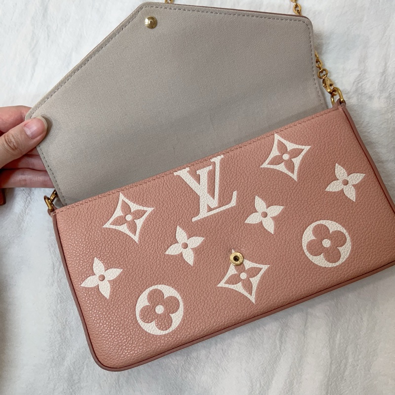 ෆ LV woc三合一 草莓牛奶粉色🍓-23