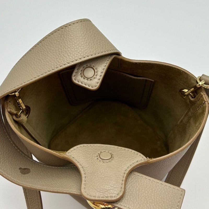 LOEWE Pebble Bucket灰色手提斜背水桶包16*16*19.5 98新配件塵袋-3