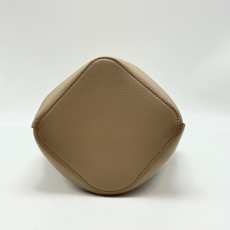 LOEWE Pebble Bucket灰色手提斜背水桶包16*16*19.5 98新配件塵袋-4