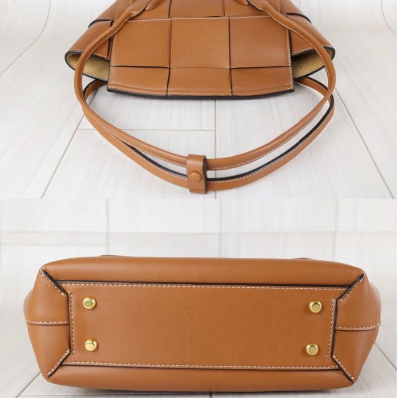 「JL精品代購」98新 BV Arco33 焦糖色肩背包-4