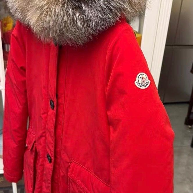 Moncler 羽絨外套紅色毛領courvite 1碼 98新配件塵袋衣架-5