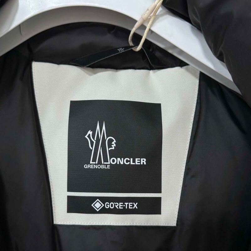 Moncler Laplance狐毛羽絨外套2碼 全新配件塵袋衣架-3