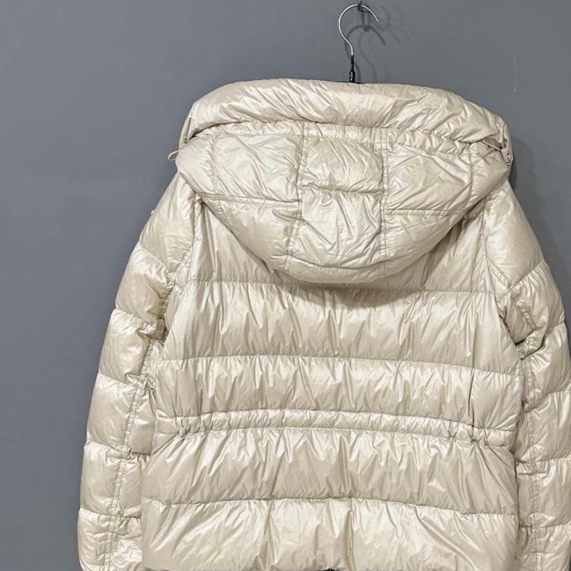 Moncler Biron淺香檳色連帽羽絨外套1碼 98新配件塵袋衣架-2