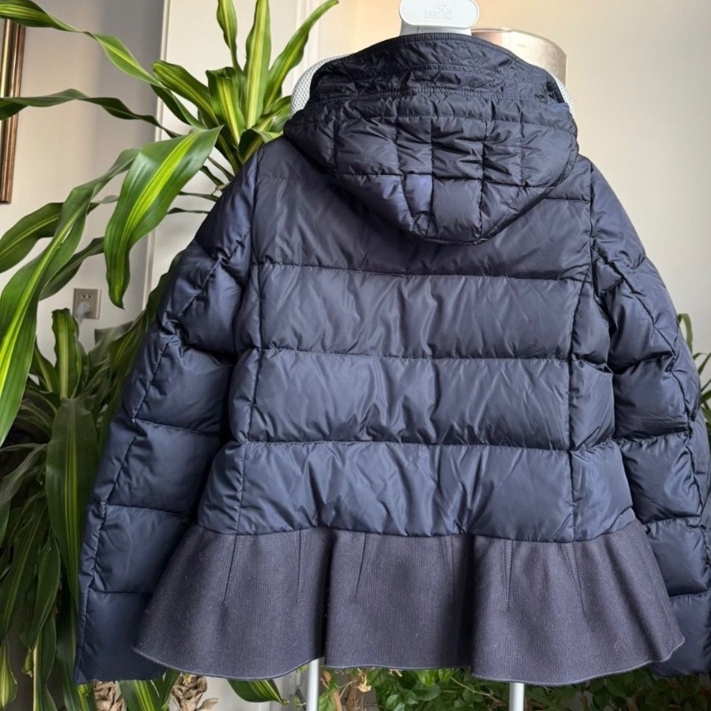 moncler 羽絨外套荷葉邊深藍色nesea拼接款2碼 99新配件塵袋衣架-2
