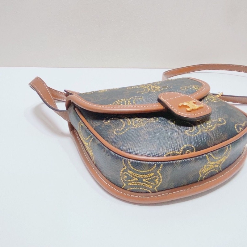 Celine 凱旋門刺繡迷你馬鞍包 15.5x4x14 99新配件塵袋-4