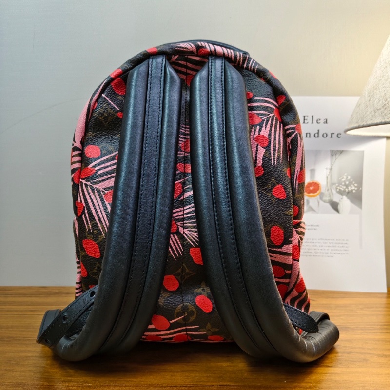 LV 限量款熱帶雨林後背包20*30*9 98新配件塵袋-5