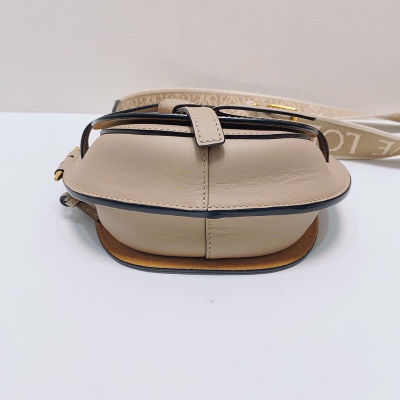 Loewe Gate mini肩背斜背馬鞍包20*16*10 98新配件塵袋盒子購證-1