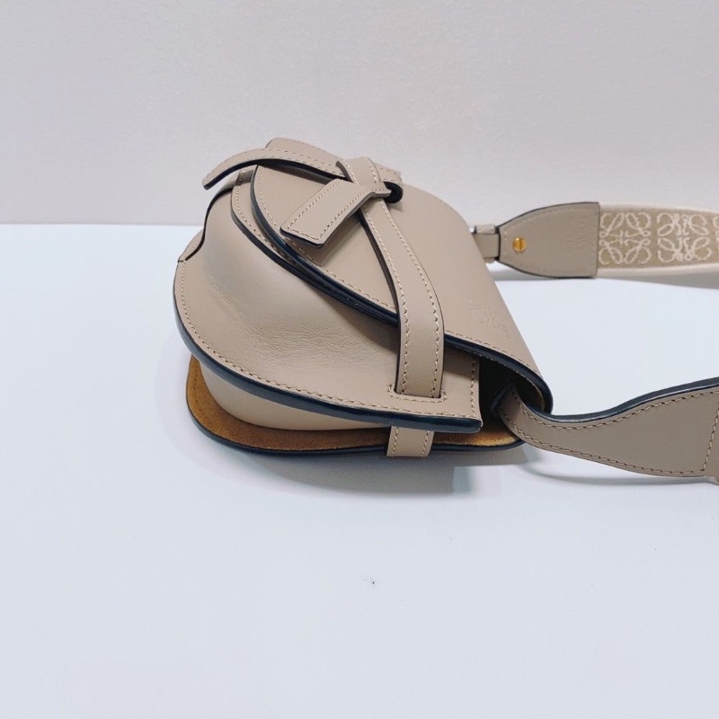 Loewe Gate mini肩背斜背馬鞍包20*16*10 98新配件塵袋盒子購證-2